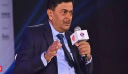more-funds-for-steel-sector-under-green-hydrogen-mission-if-required,-says-r-k-singh-lunar-steel